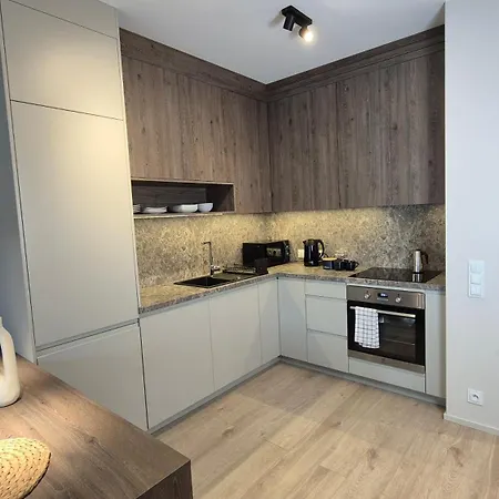 Luxurious Almond Apartment, Self Check-in 24h, Free Parking, Air-conditioning