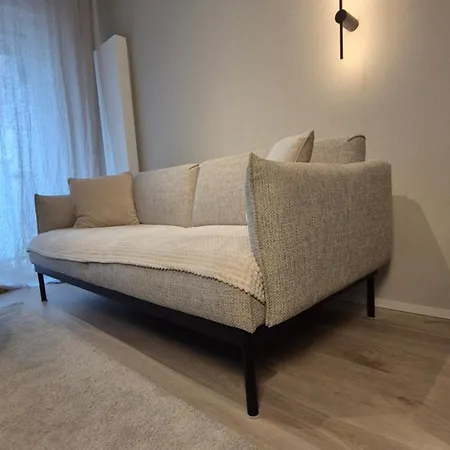 Apartment Luxurious Almond Apartment, Self Check-in 24h, Parking, Air-conditioning *