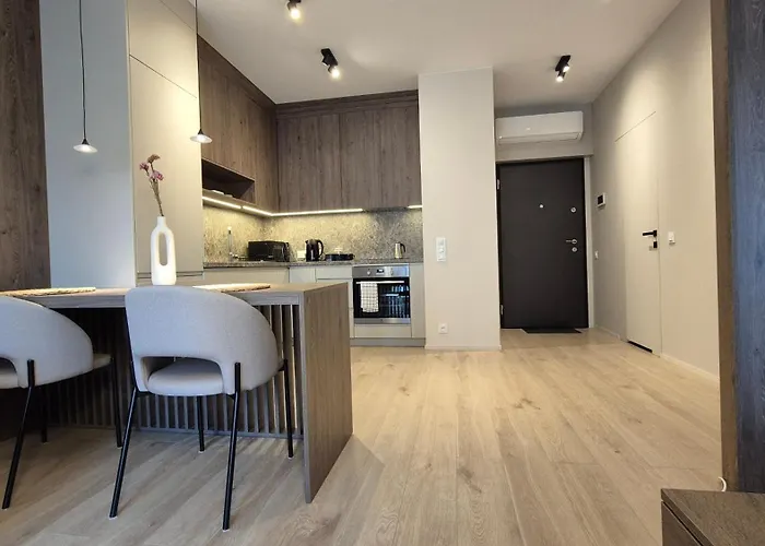 Daire Luxurious Almond Apartment, Self Check-in 24h, Free Parking, Air-conditioning Poznan