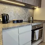 公寓 Luxurious Almond Apartment, Self Check-in 24h, Free Parking, Air-conditioning 波兹南