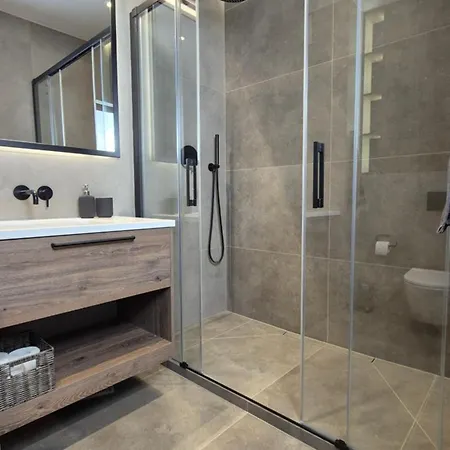 Luxurious Almond Apartment, Self Check-in 24h, Free Parking, Air-conditioning Познань