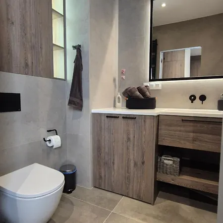 Διαμέρισμα Luxurious Almond Apartment, Self Check-in 24h, Free Parking, Air-conditioning