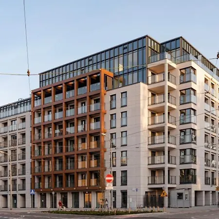 Apartment Luxurious Almond Apartment, Self Check-in 24h, Free Parking, Air-conditioning *