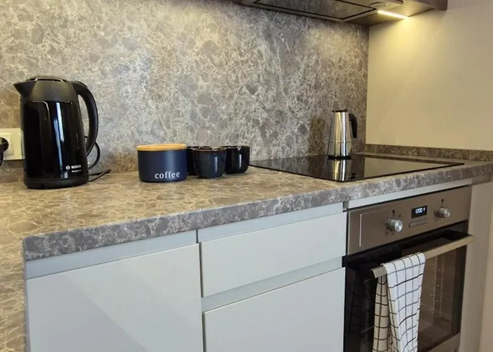 Апартаменты Luxurious Almond Apartment, Self Check-in 24h, Free Parking, Air-conditioning Познань