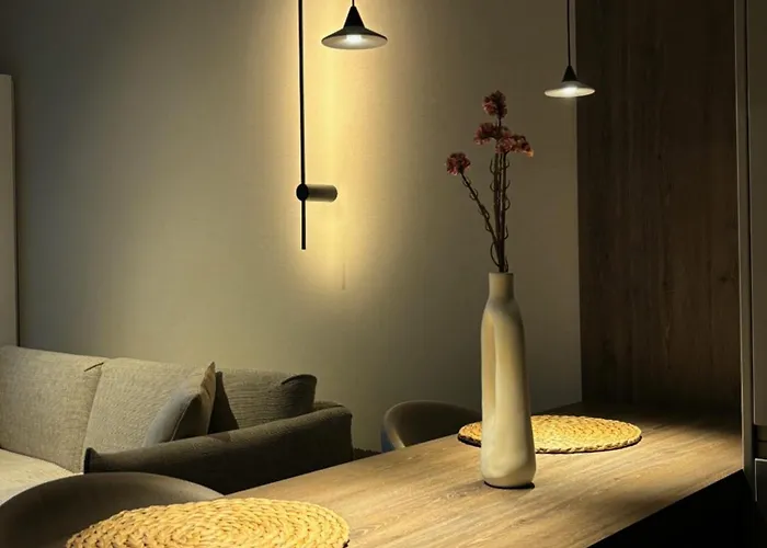 Luxurious Almond Apartment, Self Check-in 24h, Free Parking, Air-conditioning דירה פוזנן