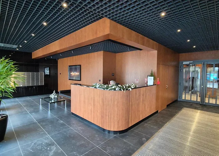 Luxurious Almond Apartment, Self Check-in 24h, Free Parking, Air-conditioning דירה פוזנן